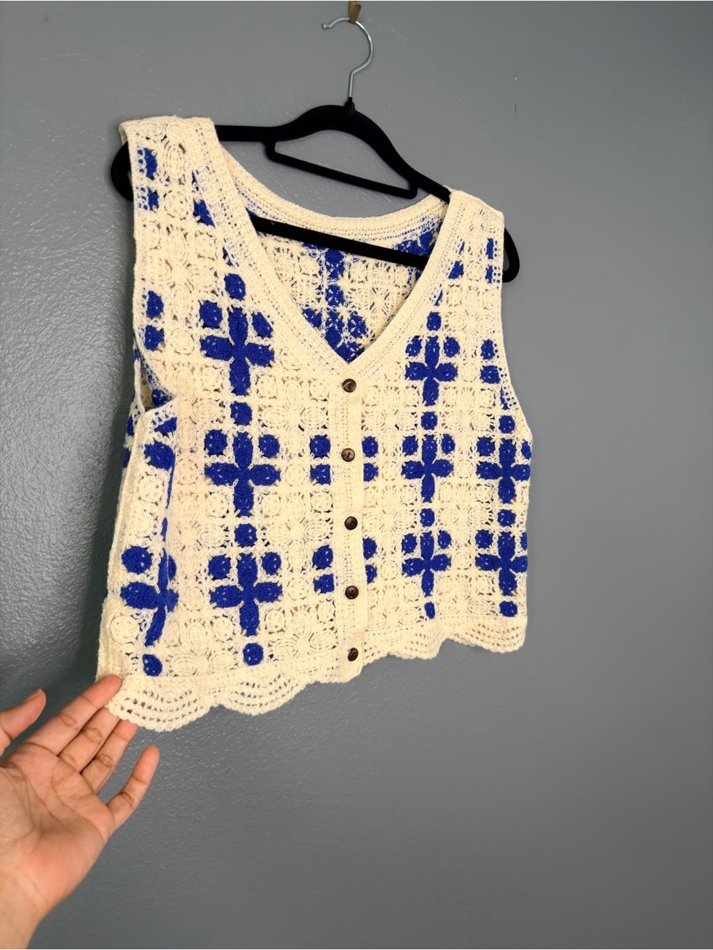 Crochet Button-Front Crop Vest Tank Top - Cream & Blue Wood Buttons Medium